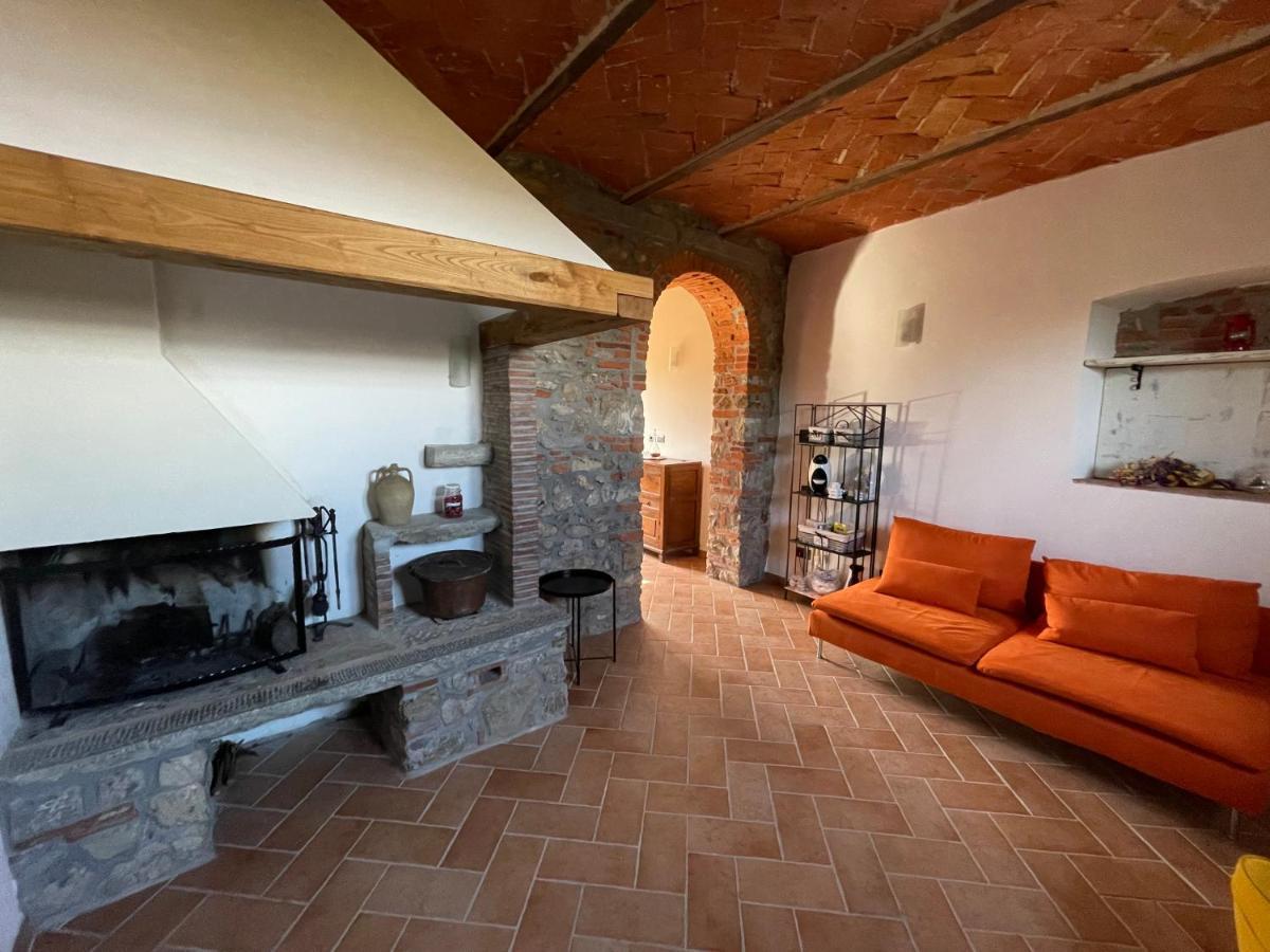Bed and Breakfast Il Vecchio Mandorlo Quarrata Esterno foto